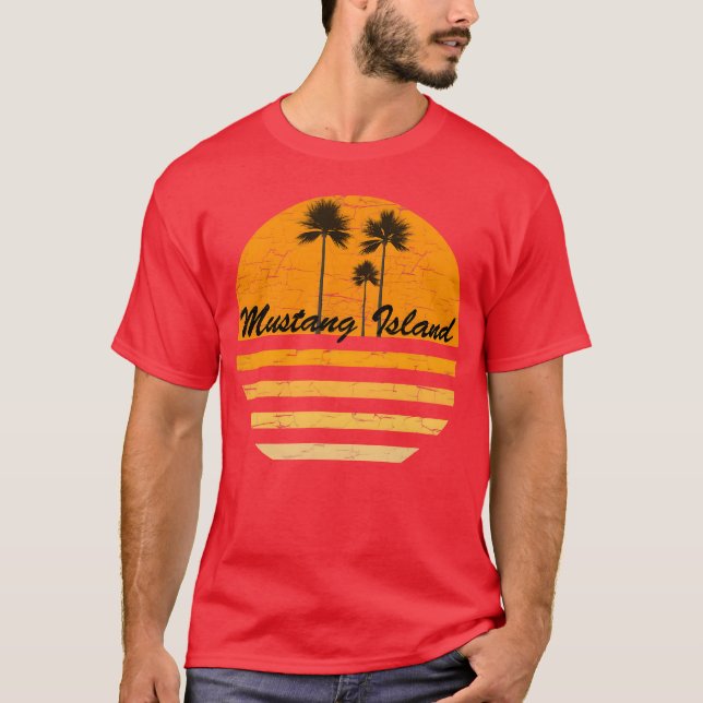 Mustang IslandX Retro 70shrowback Surf friends T-Shirt (Front)