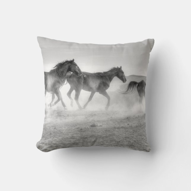 Mustang Run Throw Pillow (Front)