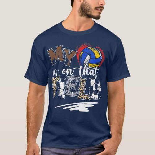 My Heart Is On That Field Leopard Volleyball Mom M T_Shirt