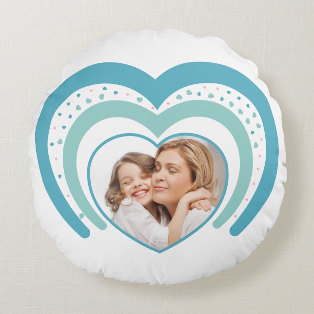 My mother is the sweet flower of love. round pillow (Front)
