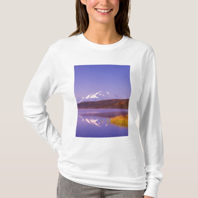 NA, USA, Alaska, Denali NP, Wonder Lake, Mt. T-Shirt (Front)