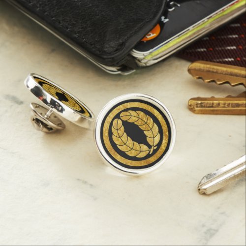 Nakagawa Mon Japanese samurai clan in faux gold Lapel Pin