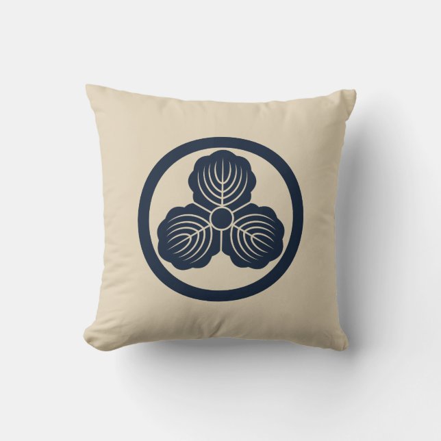 Nakaoka Japanese Mon Crest Oak Leaves Deep Navy Throw Pillow (Front)