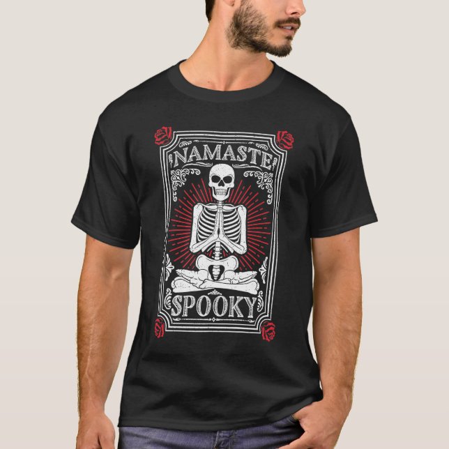 Namaste Spooky Yoga Skeleton Halloween Macaber Tar T-Shirt (Front)