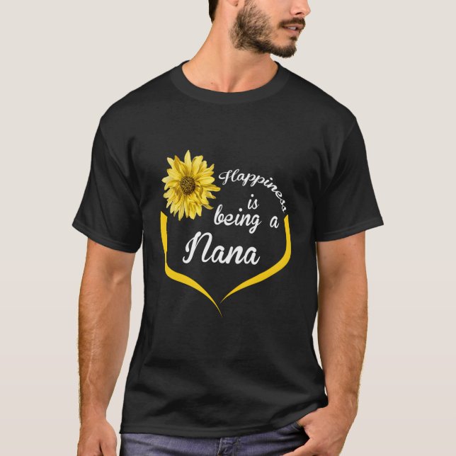 Nana Gift Happiness Is Being A Nana For Christmas T-Shirt (Front)