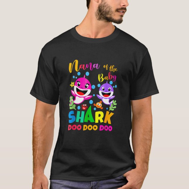 Nana Shark Birthday Nana Shark  Family Mother's Da T-Shirt (Front)