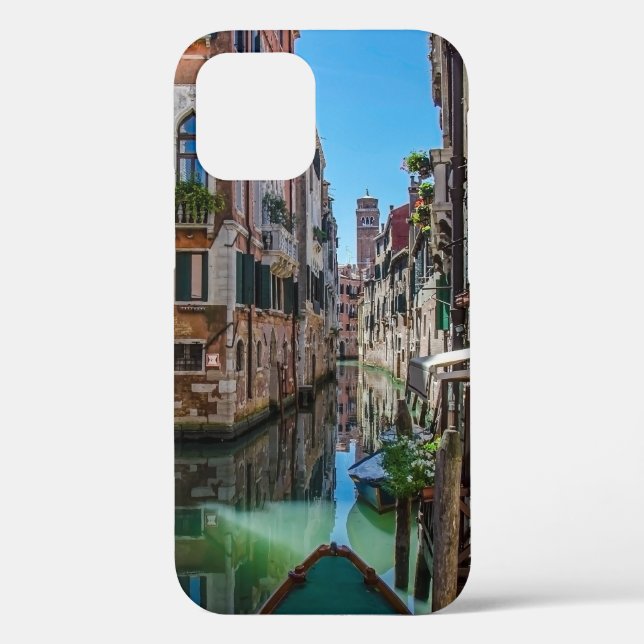 Narrow street with canal in Venice Case-Mate iPhone Case (Back)