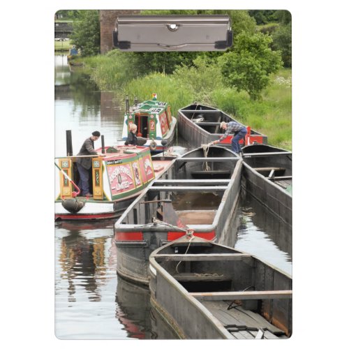 NARROWBOATS ON THE CANAL   CLIPBOARD