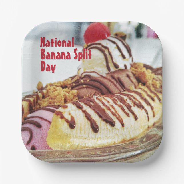 National Banana Split Day Paper Plates (Front)
