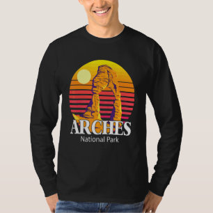 National Park Arches in Utah with Canyons Mountain T-Shirt