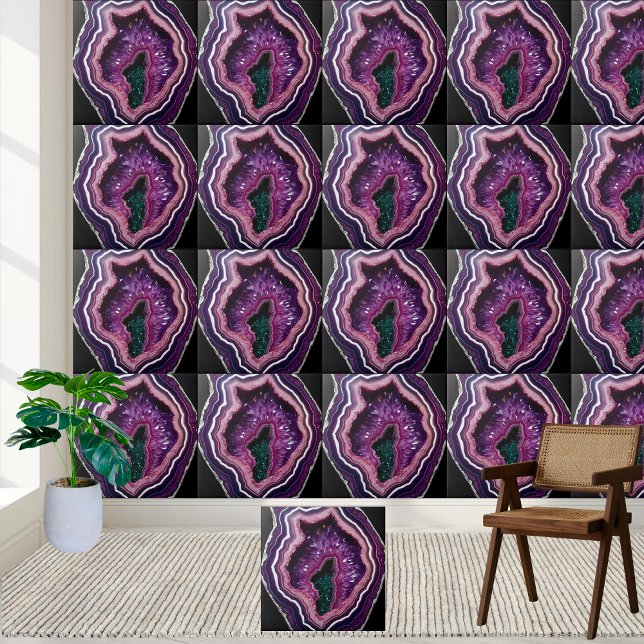 Natural Amethyst Geode Tile with Green Center (Natural Amethyst Geode Tile with Green Center)