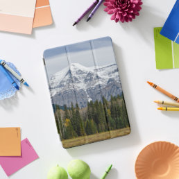 Natural Beauty, Landscape Mount Robson iPad Pro Cover