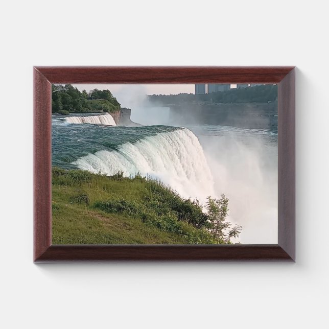Nature’s Masterpiece: Niagara Falls Award Plaque (Horizontal)