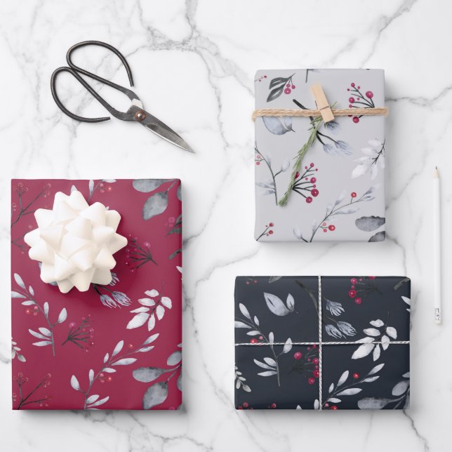 Nature Theme Botanical Berries & Leaves Christmas Wrapping Paper Sheets (Front)