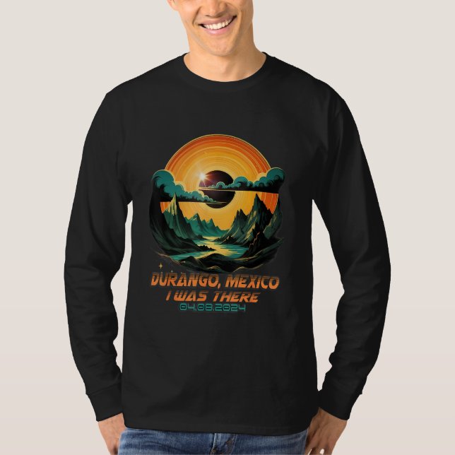 Nature Wildlife Total Solar Eclipse 2024 Durango M T-Shirt (Front)