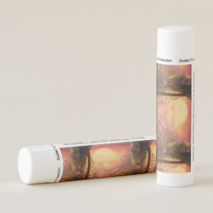 Nature's Kiss: Lip Balm with a Touch of Simplicity