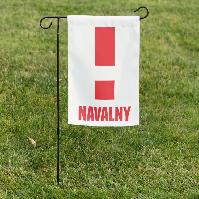 NAVALNY! GARDEN FLAG (In SItu)