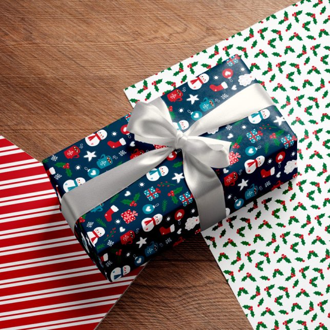  Navy Red Green Cute Cozy Christmas Patterns Wrapping Paper Sheets (Creator Uploaded)