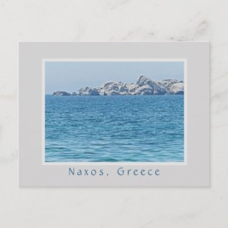 NAXOS, GREECE/LINE OF BOULDERS IN SEA