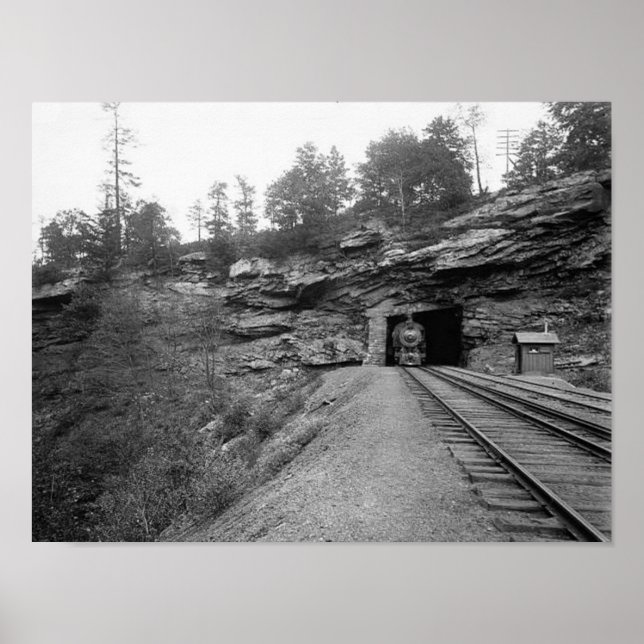 Nay Aug Tunnel Scranton Pa. Poster (Front)