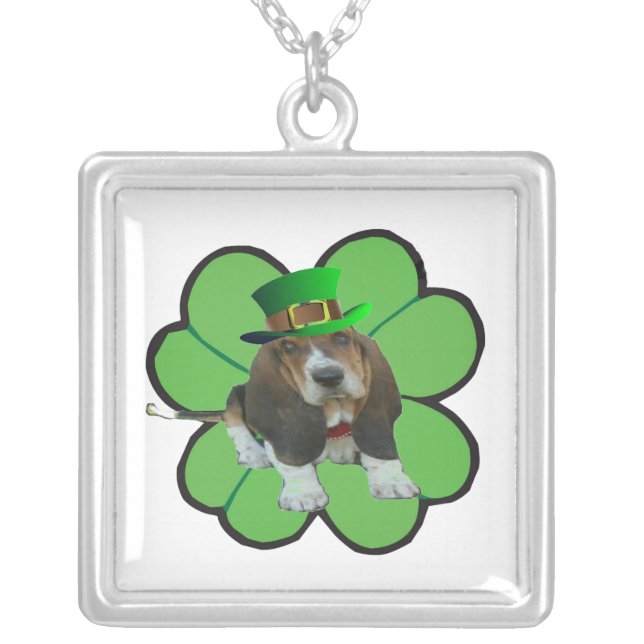 Necklace Basset Hound Happy St Patrick's Clover (Front)