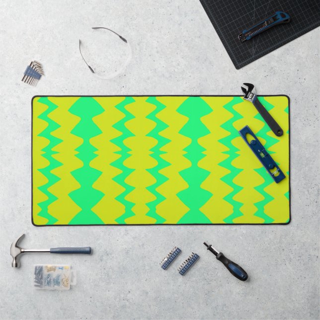 Neon green and yellow zigzag pattern desk mat (Workstation)