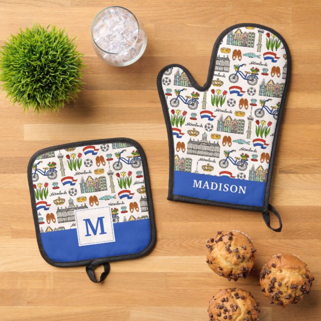 Netherland Doodle Pattern Oven Mitt & Pot Holder Set (Top Down)