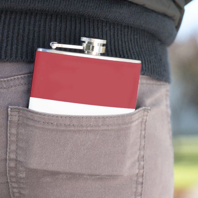 Netherland flag flask (In Situ)