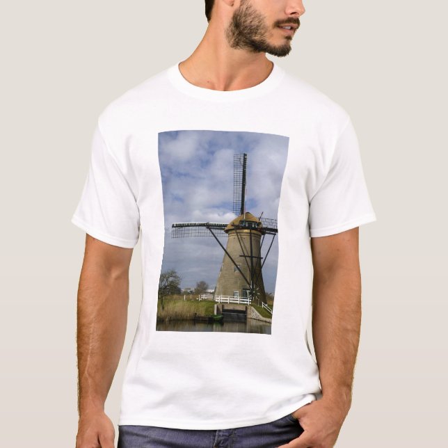 Netherlands (aka Holland), Kinderdijk. 19 T-Shirt (Front)