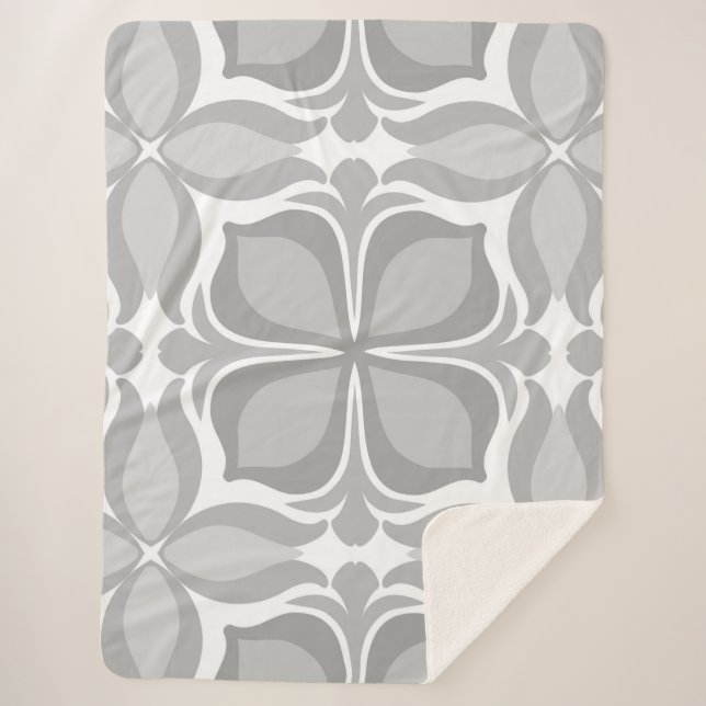 Neutral geolmetrical tiles sherpa blanket (Front)
