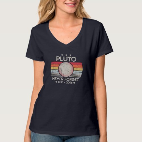 Never Forget Pluto 1930 2006 Retro Planet Astronom T_Shirt