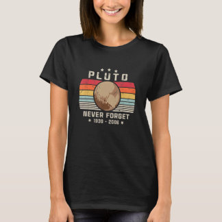 Never Forget Pluto Retro Style Space Science astro T-Shirt