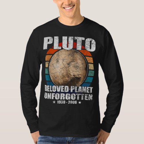 Never forget Pluto retro vintage style science T_Shirt