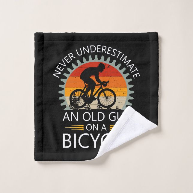  Never Underestimate An Old Guy On A Bicycle Wash Cloth (Wash Cloth)