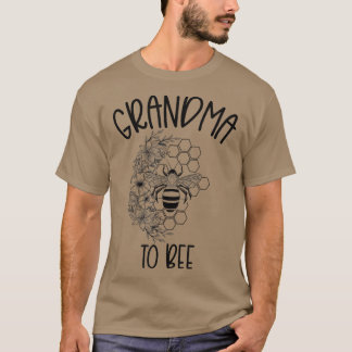 New Grandma To Be Pregnancy Announcement Bee Theme T-Shirt