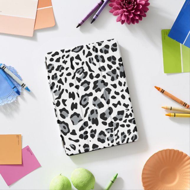 New Leopard Texture 4 iPad Pro Cover (Desk)