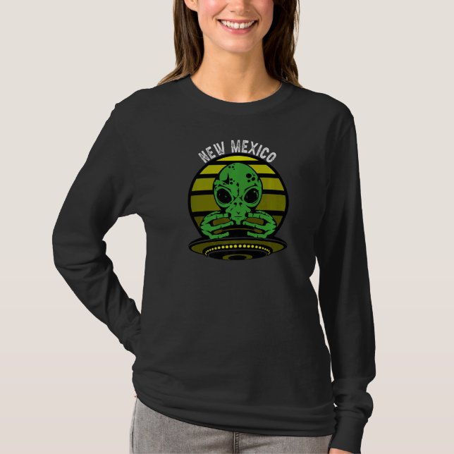 New Mexico Roswell Alien Ufo Flying Saucer T-Shirt (Front)