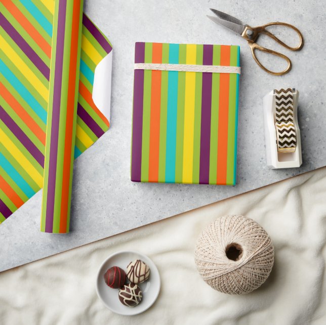 New Retro Stripes Wrapping Paper (Crafts)