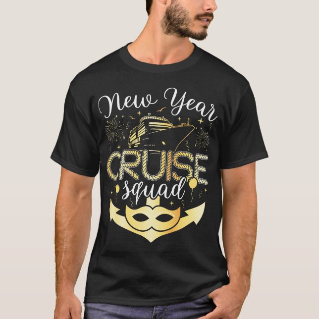 New Year Cruise Squad Men T-Shirt (Front)