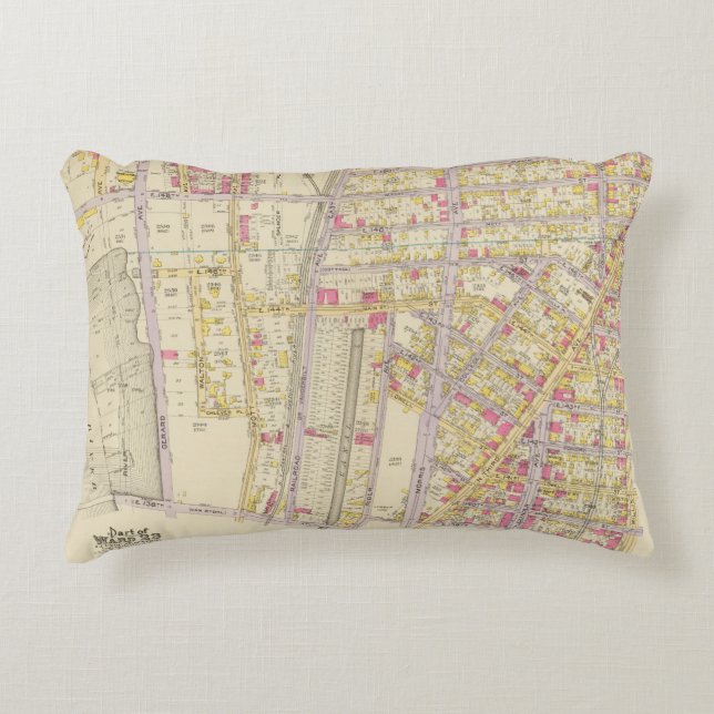 New York 32 Decorative Pillow (Front)