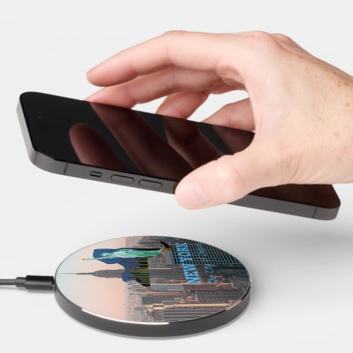 new york city dreams statue usa  wireless charger 