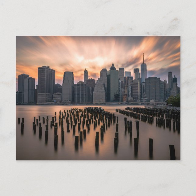 NEW YORK CITY SKYLINE POSTCARD (Front)