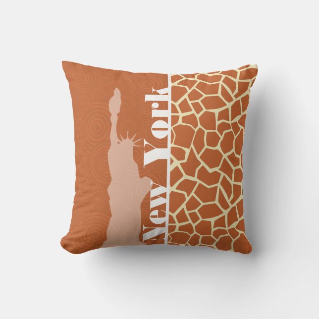 New York; Giraffe; Animal Print Throw Pillow (Front)