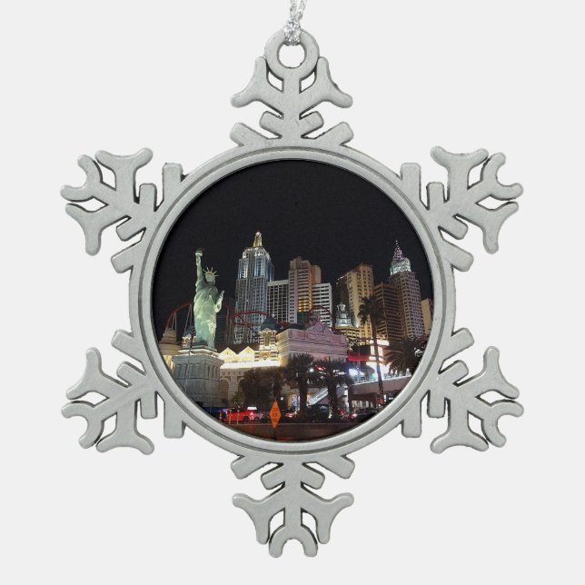 New York – New York Hotel #4 Snowflake Ornament (Front)