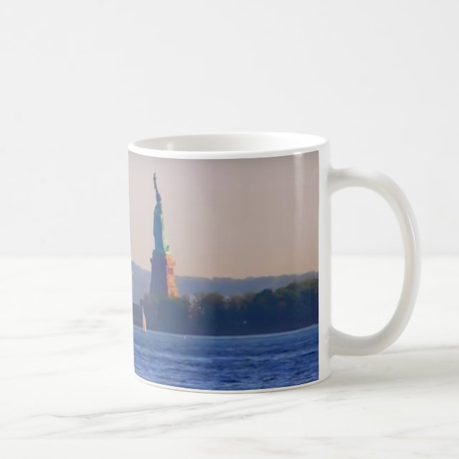 NEW YORK STATUE OF LIBERTY COFFEE MUG (Right)