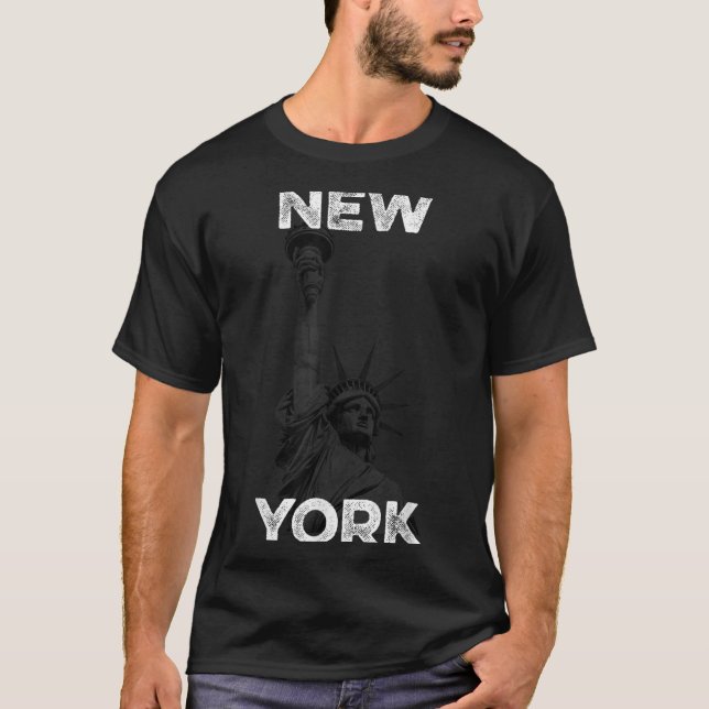 New York Statue Of Liberty Halftone Effect  T-Shirt (Front)