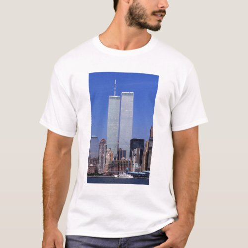 New York USA Twin towers of the famous World T_Shirt