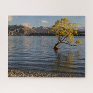 New Zealand Jigsaw Puzzle - Lake Wanaka tree