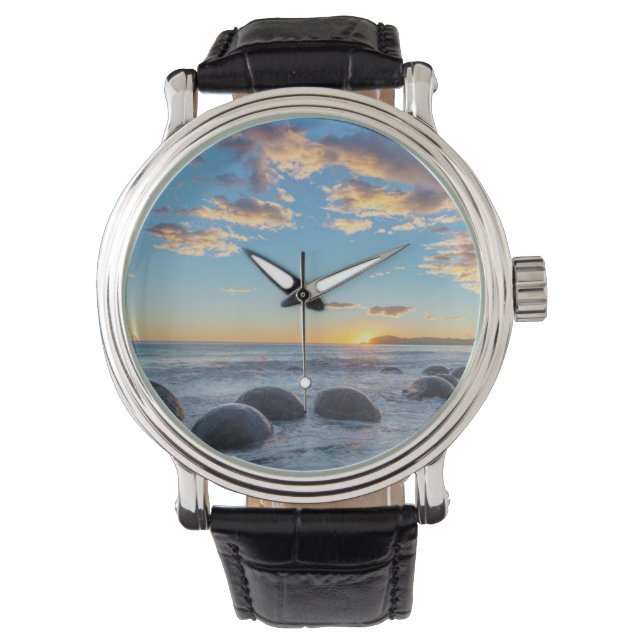New Zealand, South Island, Moeraki Boulders Watch (Front)