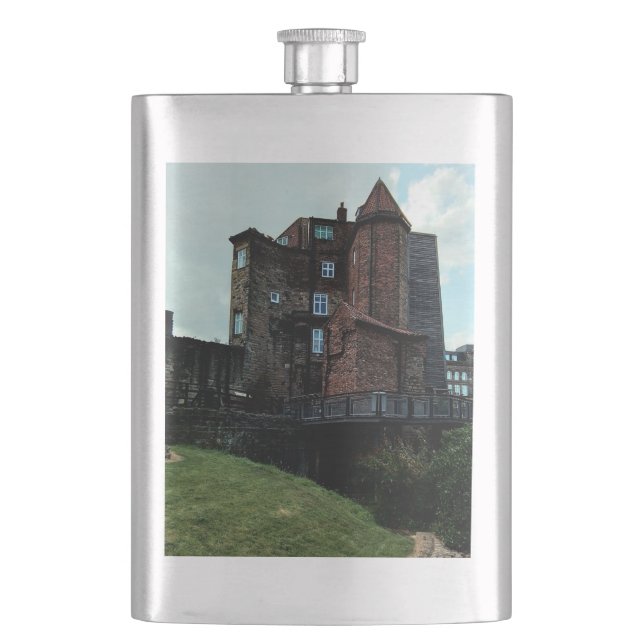 Newcastle castle flask (Front)